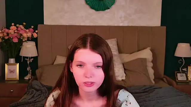 Snapshot of Gaby_Essen chatting on 10-11-25, 08:51 Gaby Essen online show from 10-11-25, 08:51