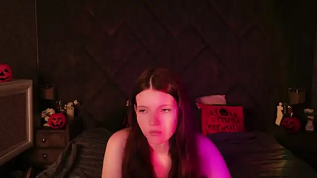 Snapshot of Gaby_Essen chatting on 10-28-25, 08:44 Gaby Essen online show from 10-28-25, 08:44