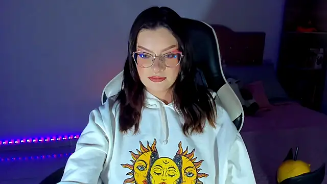 OphelianaRose33 online show from 05-01-26, 09:52