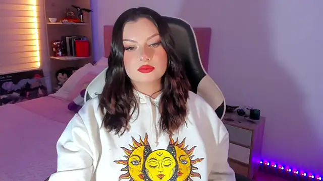 OphelianaRose33 online show from 07-21-26, 10:23