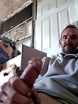 Snapshot of Hungwell1515 chatting on 10-30-25, 03:24 Hungwell1515 online show from 10-30-25, 03:24