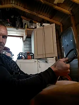 Snapshot of Hungwell1515 chatting on 11-06-25, 04:19 Hungwell1515 online show from 11-06-25, 04:19