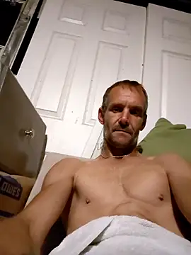 Snapshot of Hungwell1515 chatting on 11-30-25, 06:28 Hungwell1515 online show from 11-30-25, 06:28