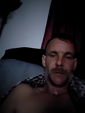 Snapshot of Hungwell1515 chatting on 02-12-26, 11:16 Hungwell1515 online show from 02-12-26, 11:16