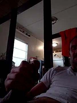 Snapshot of Hungwell1515 chatting on 02-19-26, 12:34 Hungwell1515 online show from 02-19-26, 12:34