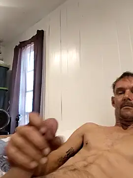 Snapshot of Hungwell1515 chatting on 04-13-26, 02:44 Hungwell1515 online show from 04-13-26, 02:44