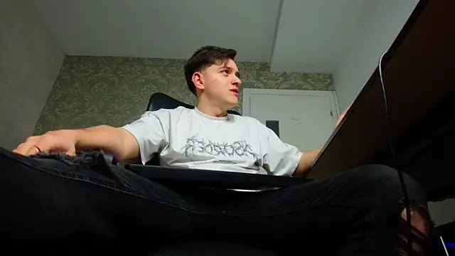 FelixStarkk online show from 10-21-25, 04:24