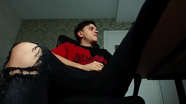 FelixStarkk online show from 11-13-25, 05:17