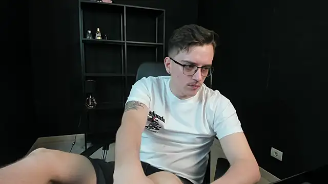 FelixStarkk online show from 05-08-26, 05:02