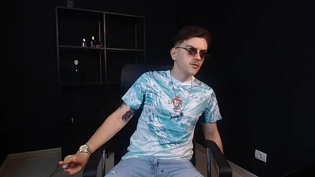 FelixStarkk online show from 06-23-26, 04:32