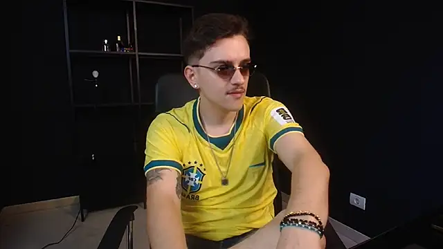 FelixStarkk online show from 06-26-26, 05:01