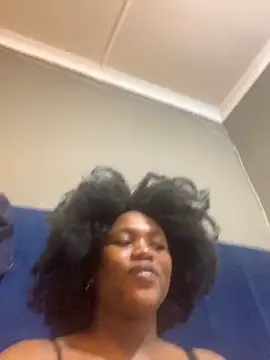 ItsMsBankss02 online show from 10-06-25, 04:37