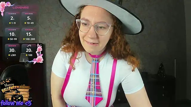 ellie coy  online show from 10-27-25, 07:34