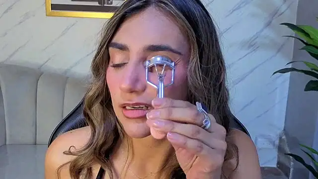 agatha brooks t online show from 04-09-26, 12:32