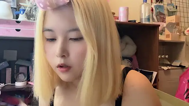 luna51888 online show from 09-09-25, 11:43