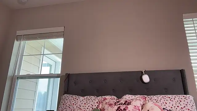 anamira1 online show from 04-03-26, 05:00