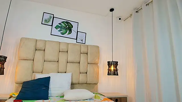 Cinthiabaker online show from 04-18-26, 11:47