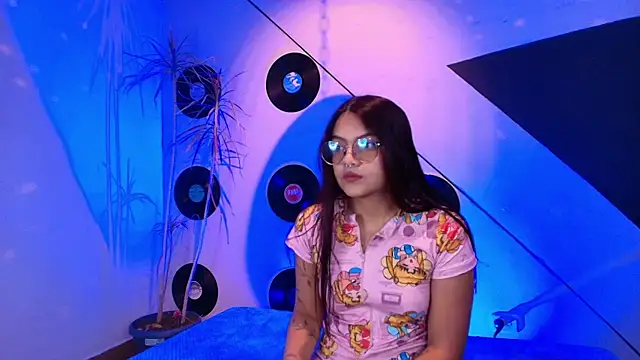 Lilith and Khloe online show from 01-13-26, 11:26