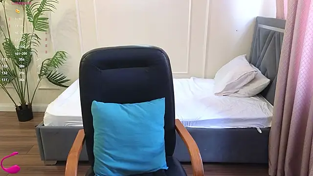 Kuro Ren online show from 03-23-26, 03:43