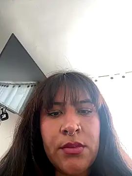 Linda Bellucci online show from 10-05-25, 02:37