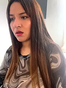 Linda Bellucci online show from 10-17-25, 04:31