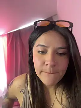 Linda Bellucci online show from 07-21-26, 03:36