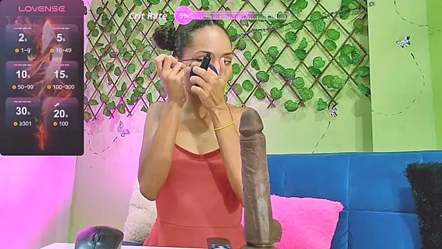 Snapshot of Karen_Ariass chatting on 10-04-25, 02:26 Karen Ariass online show from 10-04-25, 02:26