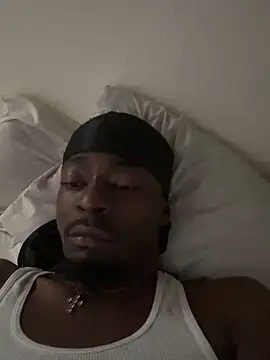 Snapshot of Dolla-Billlz chatting on 10-18-25, 05:46 Dolla-Billlz online show from 10-18-25, 05:46