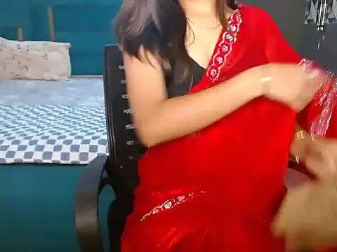 Urlove lily online show from 05-19-26, 03:40