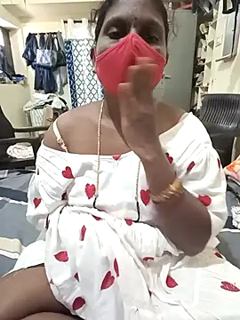 Snapshot of Nrl69 chatting on 10-28-25, 07:45 Nrl69 online show from 10-28-25, 07:45