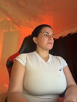 Snapshot of carol_cruz133 chatting on 07-25-26, 11:35 carol cruz133 online show from 07-25-26, 11:35