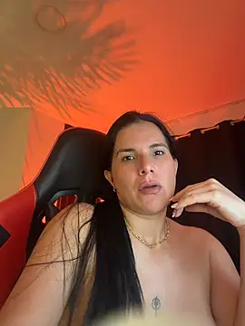 Snapshot of carol_cruz133 chatting on 07-29-26, 11:25 carol cruz133 online show from 07-29-26, 11:25