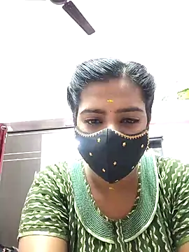 Tamil-Meenu12 online show from 10-28-25, 07:56