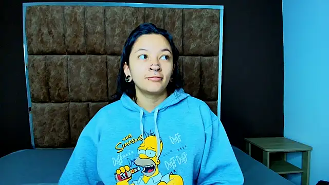 Snapshot of Kitty_ravee chatting on 10-06-25, 01:03 Kitty ravee online show from 10-06-25, 01:03