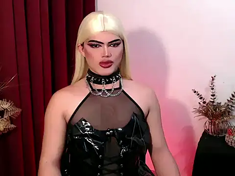 Snapshot of ShaneX01 chatting on 04-08-26, 07:25 ShaneX01 online show from 04-08-26, 07:25