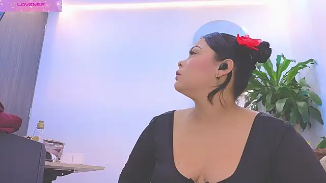 Daisy Price online show from 03-26-26, 10:21