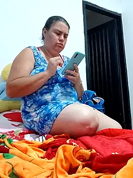 yaneth  online show from 09-28-25, 12:49