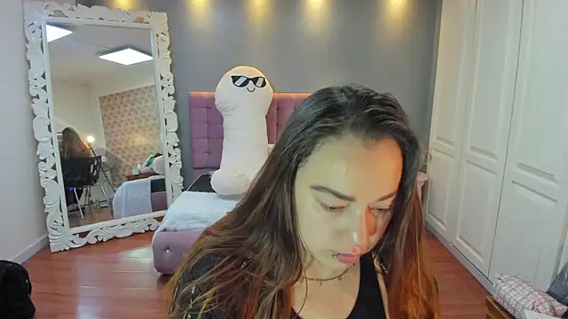 Tammy parker  online show from 09-23-25, 04:04