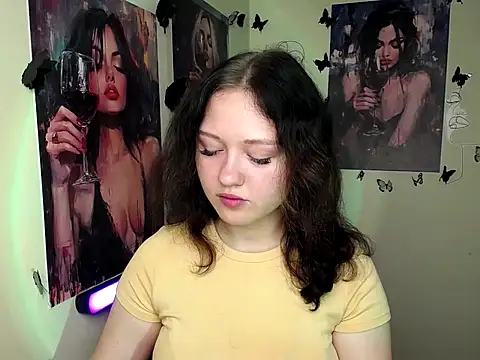 LadyAlice  online show from 09-29-25, 06:07