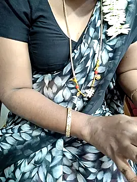 Snapshot of lolida69thamil chatting on 09-21-25, 03:57 lolida69thamil online show from 09-21-25, 03:57