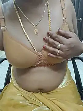 Snapshot of lolida69thamil chatting on 06-10-26, 05:12 lolida69thamil online show from 06-10-26, 05:12