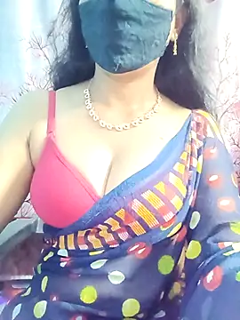 Snapshot of hotsana79 chatting on 09-12-25, 06:46 hotsana79 online show from 09-12-25, 06:46