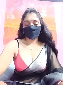 Snapshot of hotsana79 chatting on 09-29-25, 05:18 hotsana79 online show from 09-29-25, 05:18