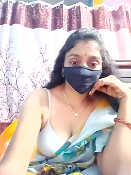 Snapshot of hotsana79 chatting on 10-09-25, 05:38 hotsana79 online show from 10-09-25, 05:38