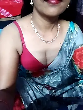 Snapshot of hotsana79 chatting on 11-06-25, 07:20 hotsana79 online show from 11-06-25, 07:20