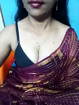 Snapshot of hotsana79 chatting on 12-19-25, 05:25 hotsana79 online show from 12-19-25, 05:25