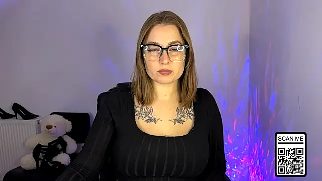 Snapshot of Ruthless_111 chatting on 10-29-25, 08:32 Ruthless 111 online show from 10-29-25, 08:32