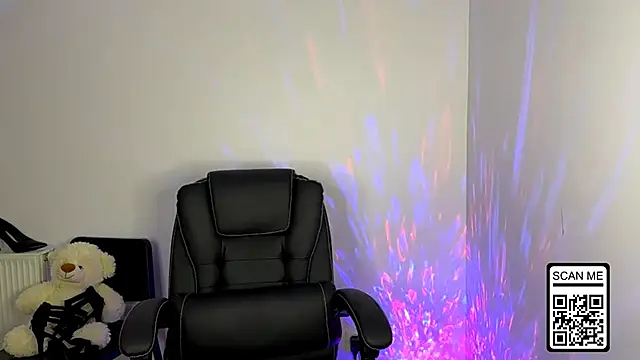 Snapshot of Ruthless_111 chatting on 10-30-25, 08:09 Ruthless 111 online show from 10-30-25, 08:09