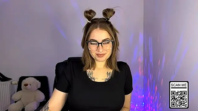 Snapshot of Ruthless_111 chatting on 11-05-25, 04:29 Ruthless 111 online show from 11-05-25, 04:29