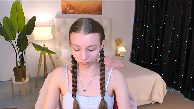 JulieDaniel online show from 04-15-26, 08:21